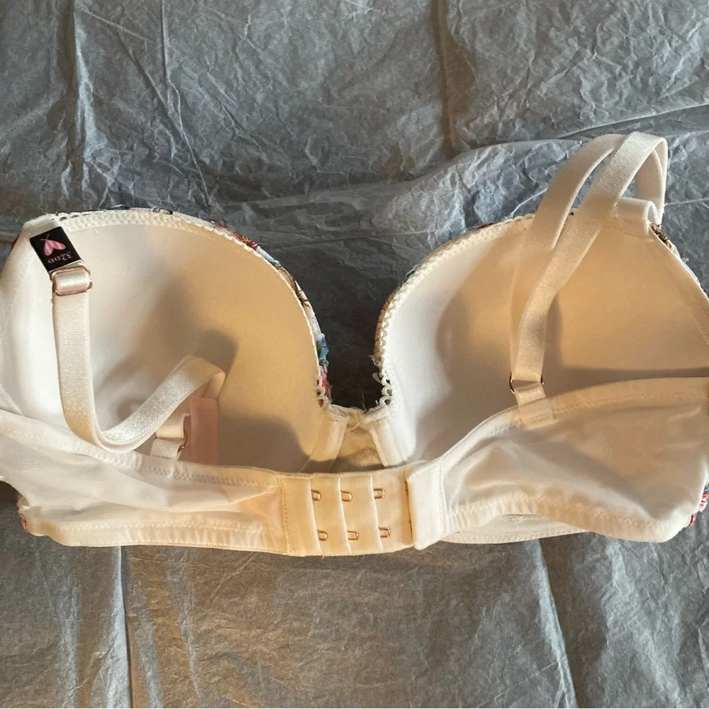 Victoria’s Secret Dream Angels Floral Demi Bra and Cheekini Panty Set NWT - Picture 7 of 14